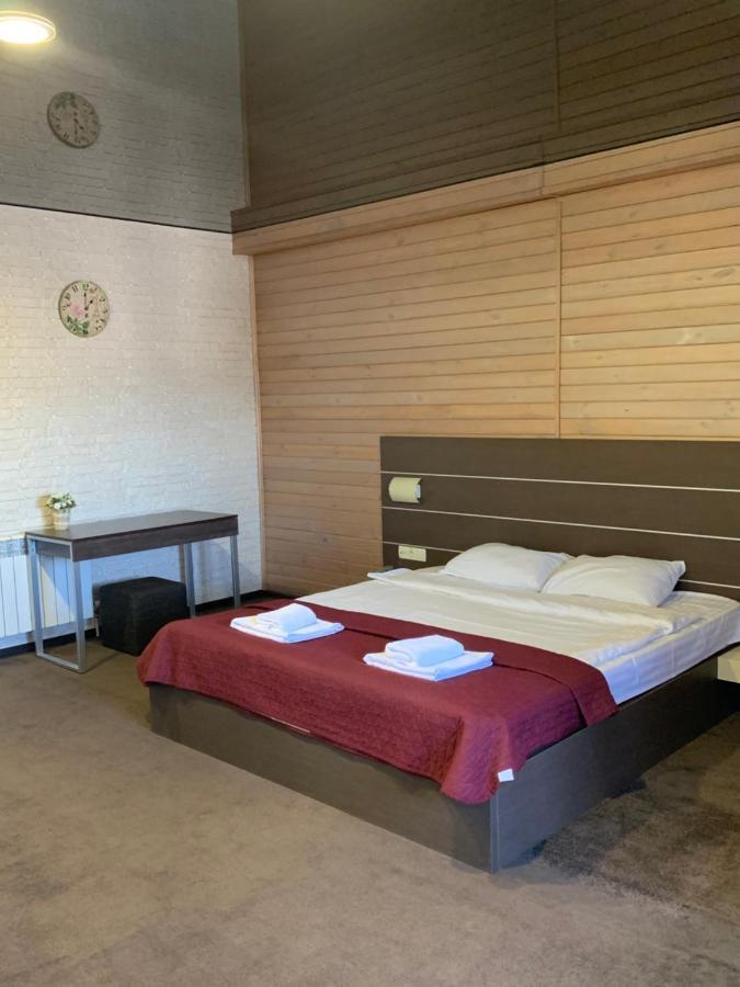 Motel-Yasniy ドニプロペトロウシク エクステリア 写真
